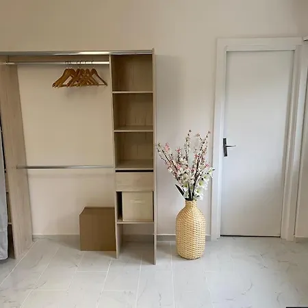Cosy 29 M2 A 5 Min Basel Parking Gratuit * サン・ルイ